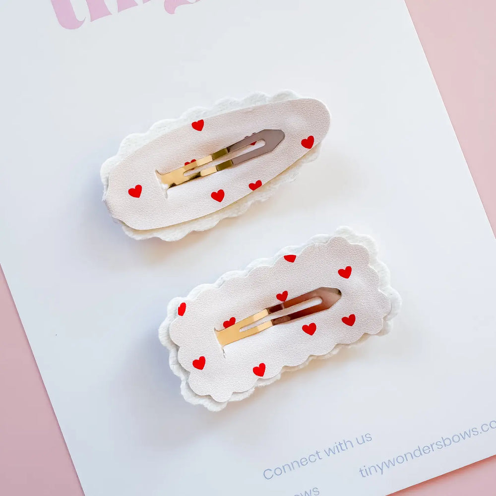 Tiny Wonders - Dainty Red Hearts Teardrop Snap Clip